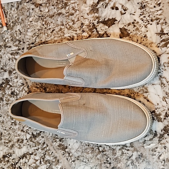 Toms Other - MENS TOMS LOAFERS